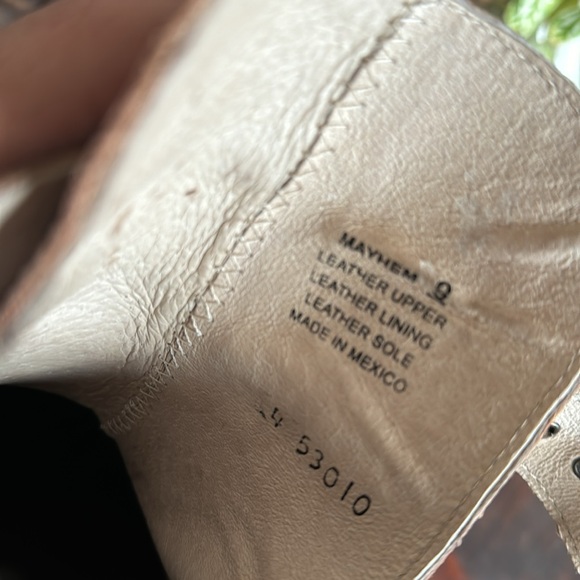 Freebird Mayham boots with buckle. Size 9. - Picture 7 of 7